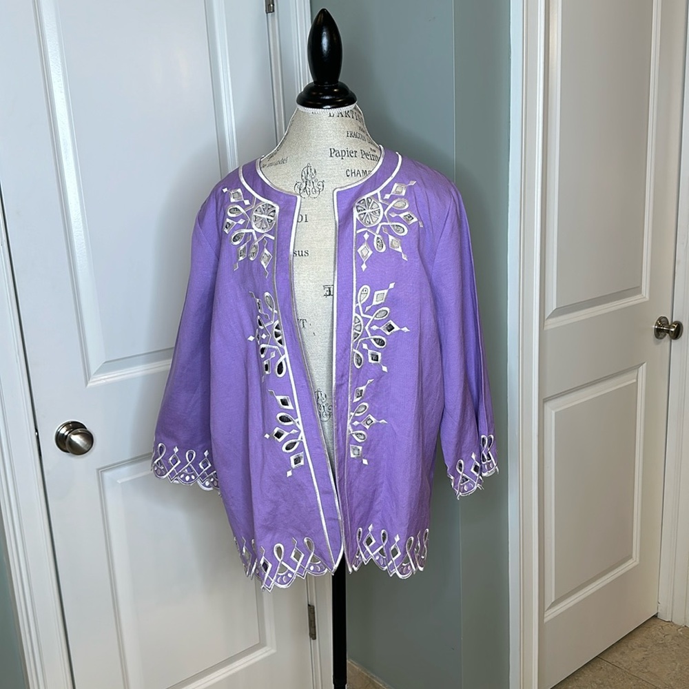 Bob mackie wearable art size XL linen embroidered